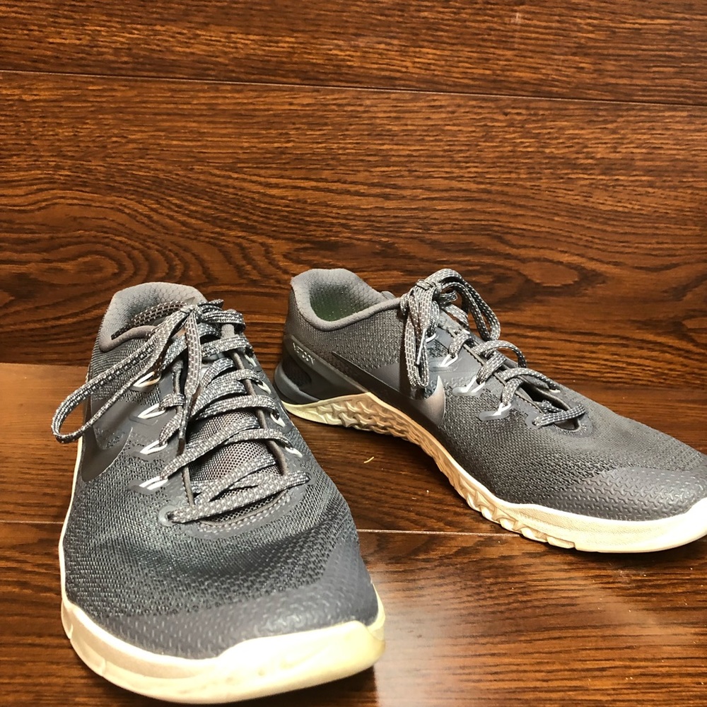 Nike Metcon 4 Cross Training Shoes  924593-002